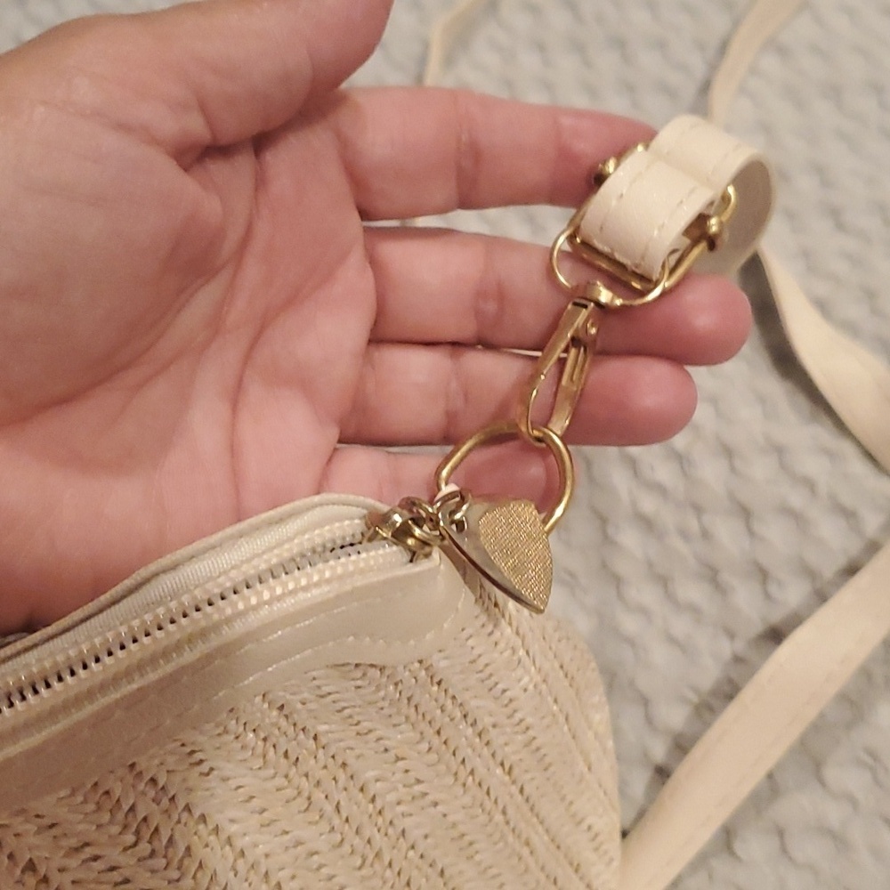 Adorable Cute Bag (#8) - Picture 5 of 9